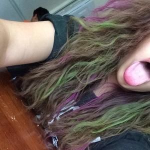 Meet your Posher, Melaniee